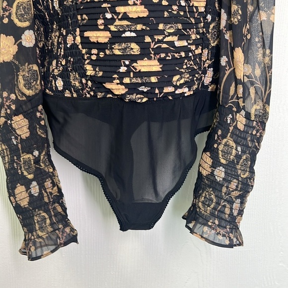 Free People - NWT Brunch Date  Floral Black Combo Ruffle Bodysuit Size Large - Picture 7 of 14